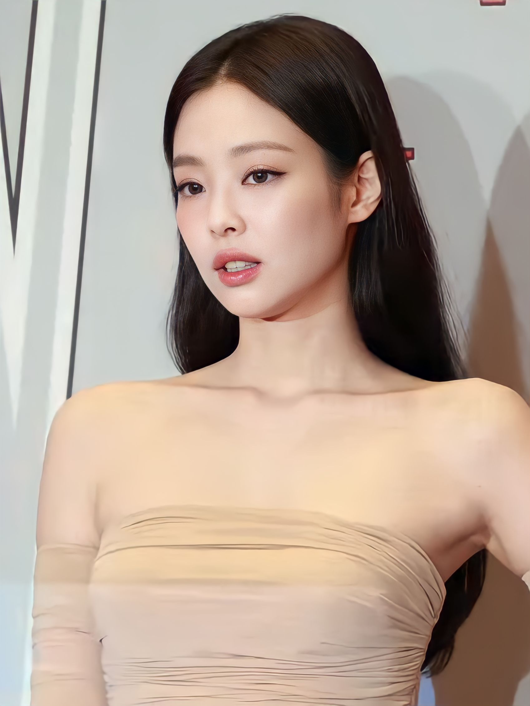 Jennie人物照片