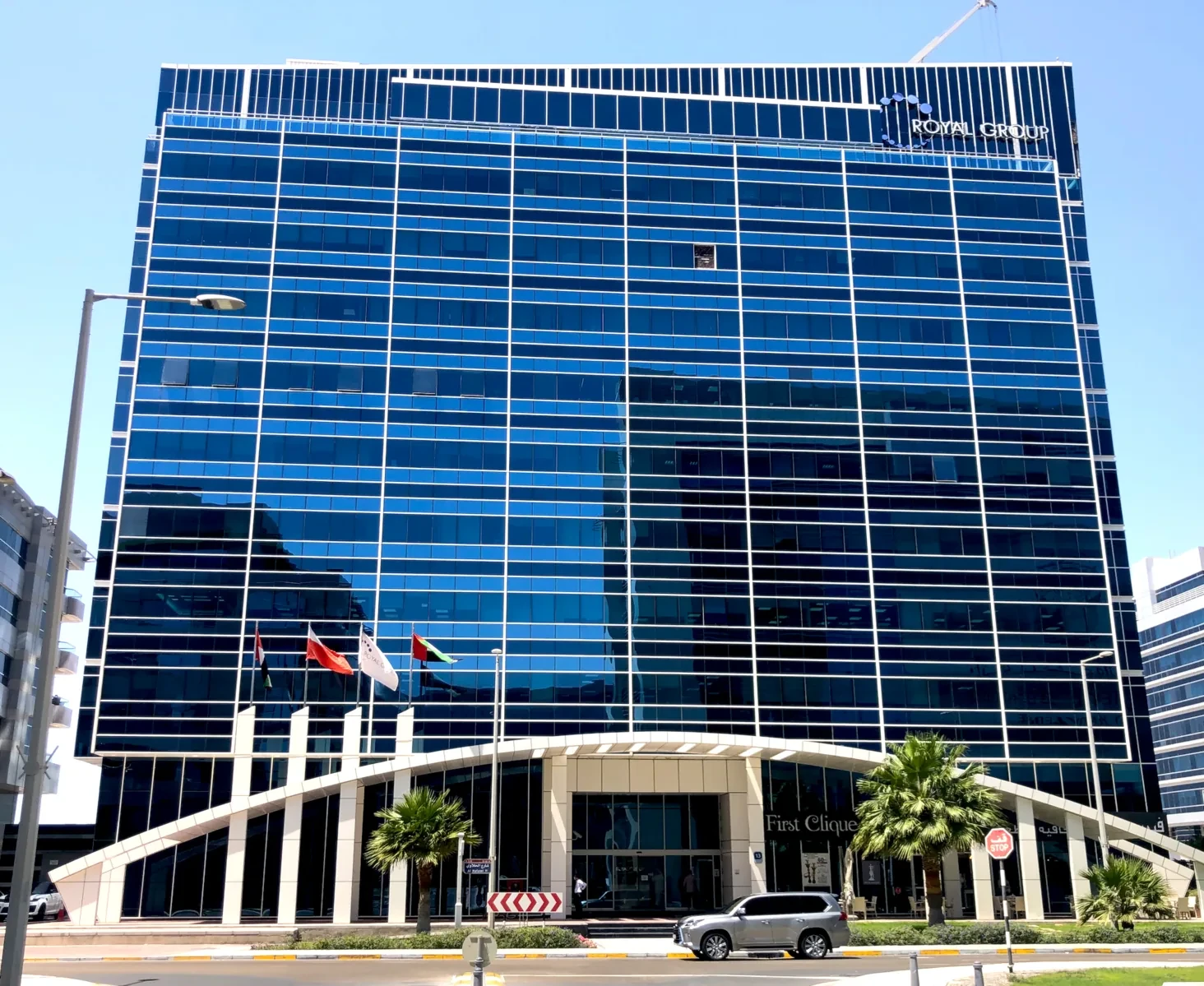 国际控股公司阿布扎比总部实景。图片：International Holding Company / Wikimedia Commons