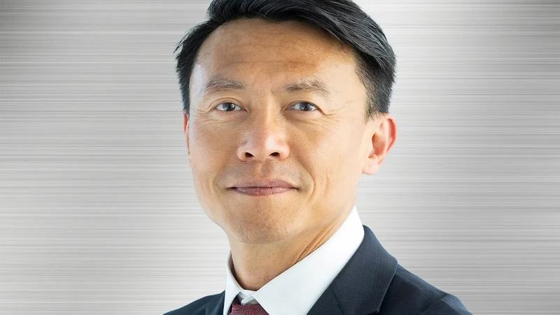 Stellantis中国与亚太负责人忻天舒官方肖像实拍