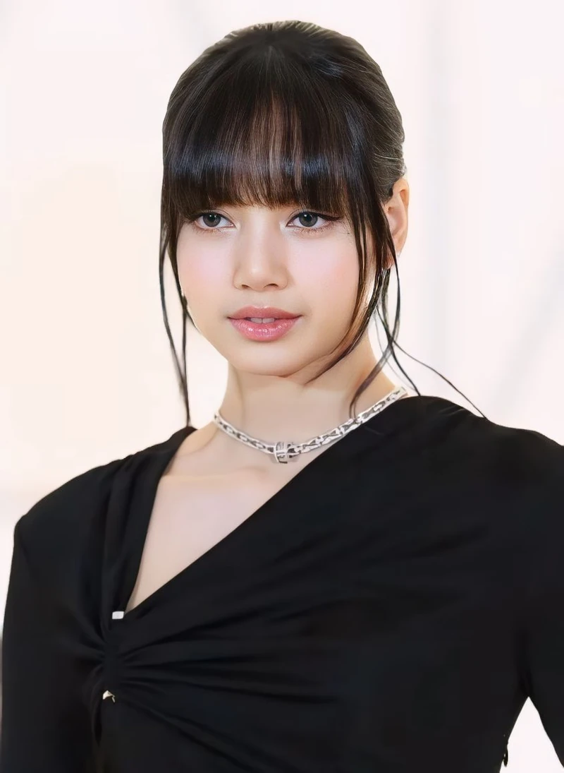 拉莉萨·玛诺班，唱片艺人、演员及LLOUD创始人