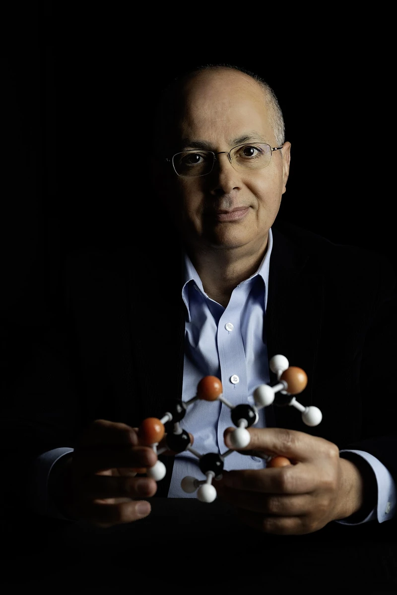 加州大学伯克利分校化学教授Omar M. Yaghi
