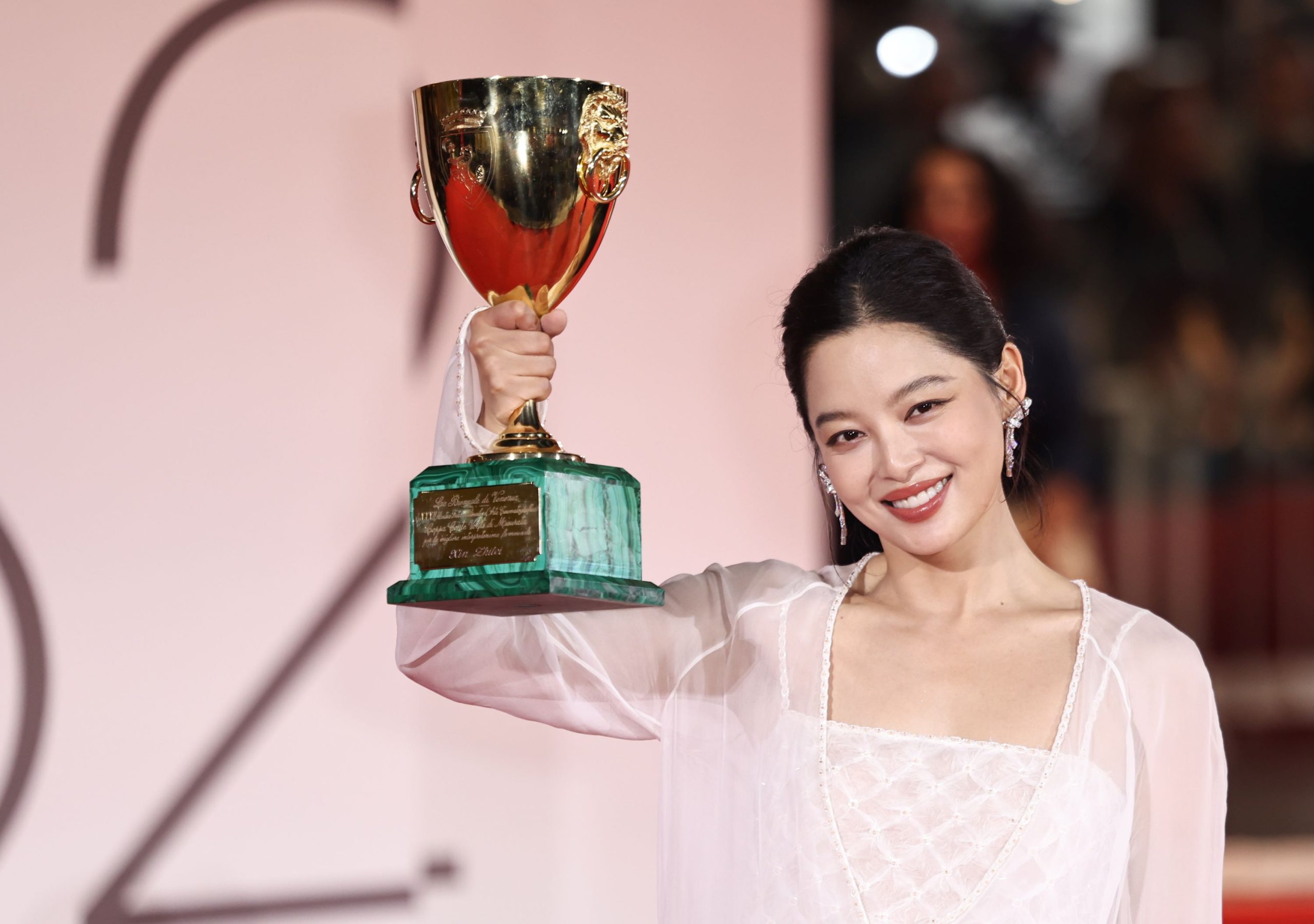 Xin Zhilei《影响亚洲》领导力人物档案配图