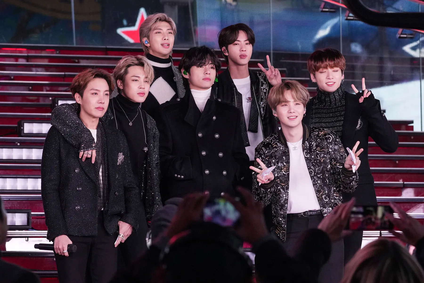 BTS《影响亚洲》领导力档案编辑配图