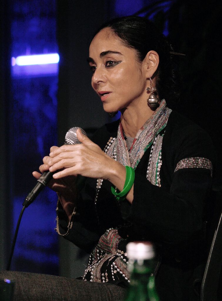 Shirin Neshat《影响亚洲》领导力人物档案的编辑图片
