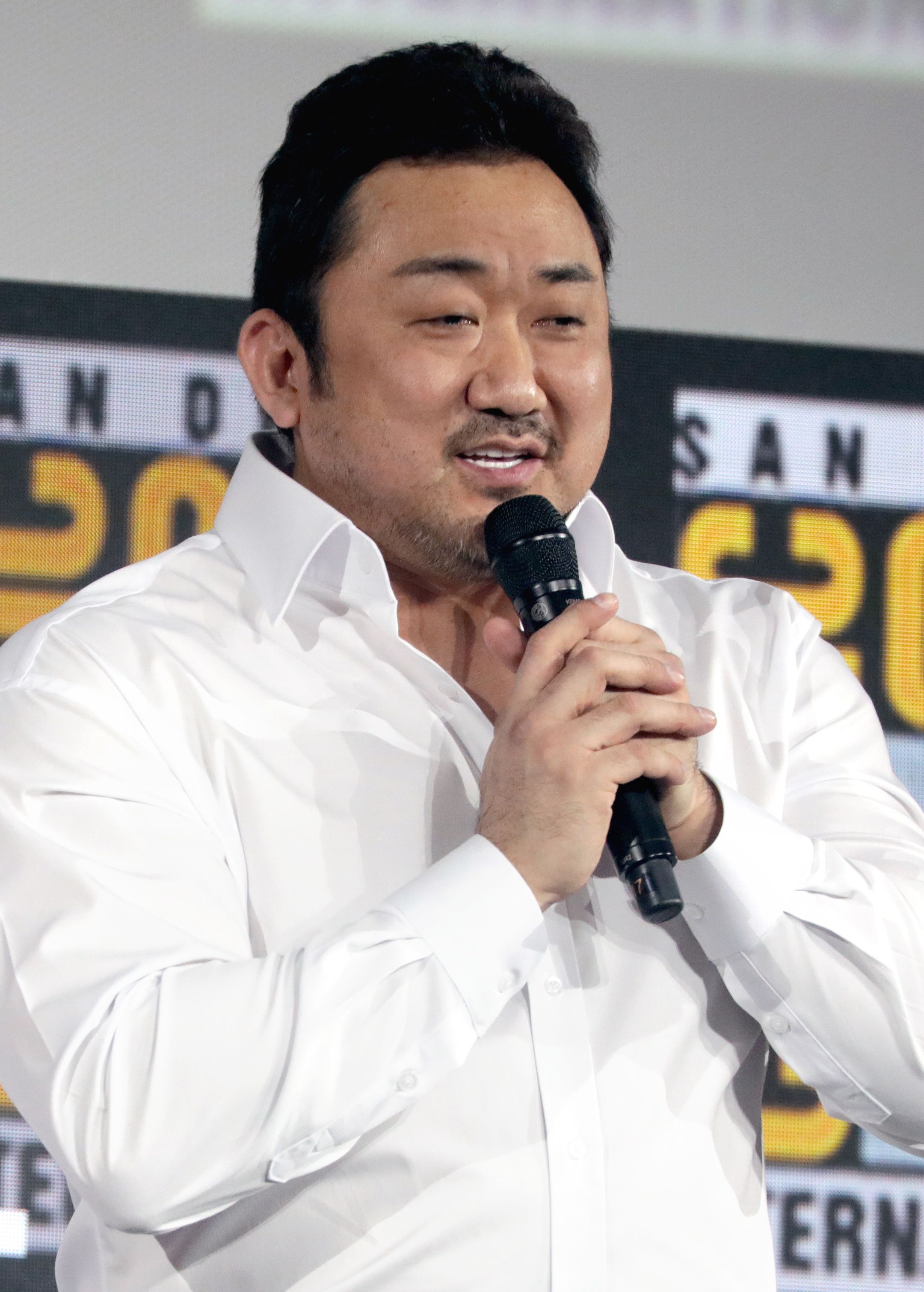 Ma Dong-seok《影响亚洲》领导力人物特写配图