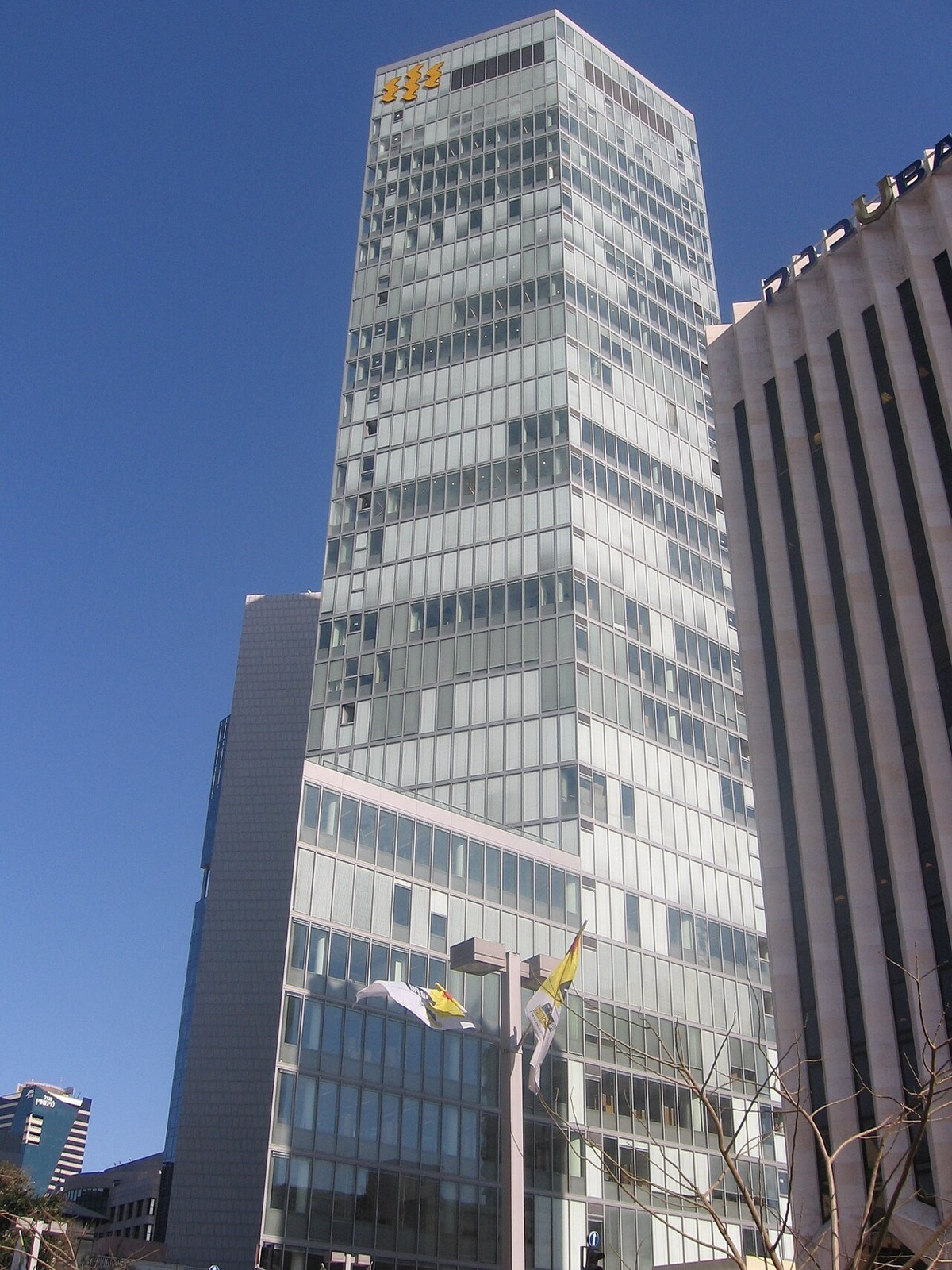 First International Bank of Israel 公司实景