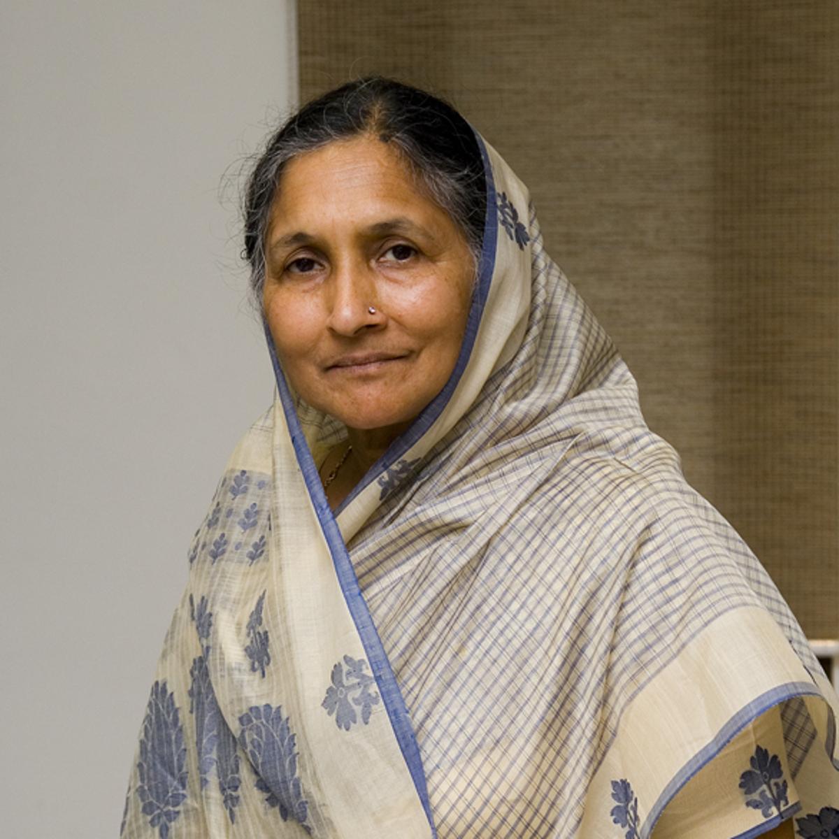 Savitri Jindal & family肖像