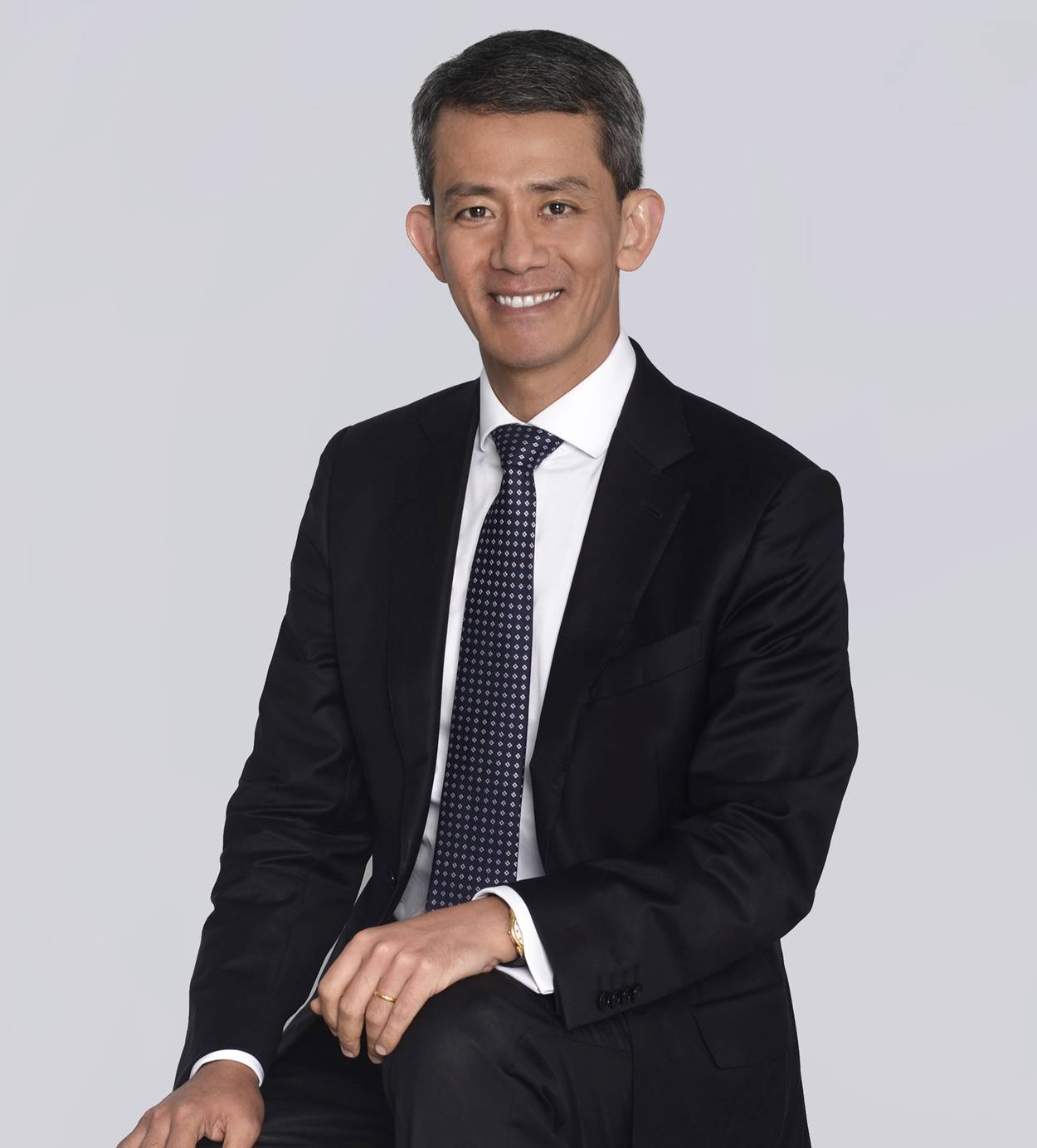 卡文德·布尔资深大律师